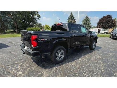 New 2026 Chevrolet Colorado LT w/ LT Convenience Package AWD/4WD image 8
