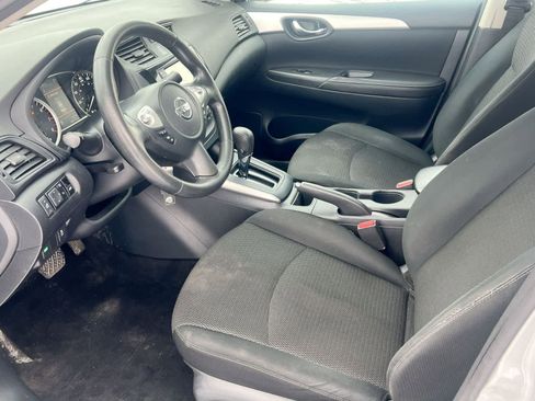 Used 2019 Nissan Sentra S w/ Appearance Package image 10