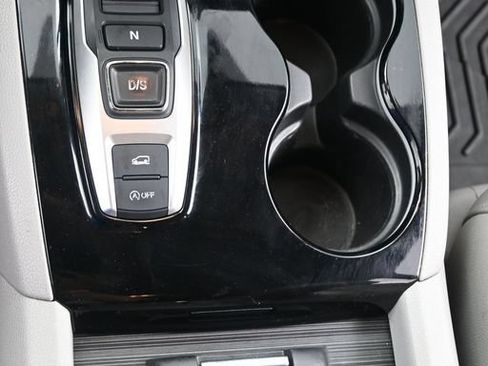 Certified 2019 Honda Pilot Touring image 17