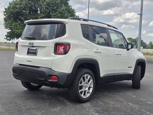 Used 2023 Jeep Renegade Latitude w/ Premium Group AWD/4WD image 16