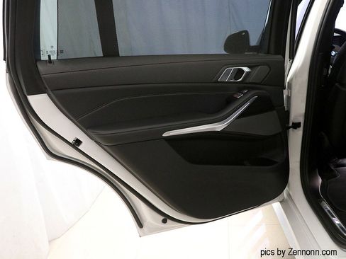 Certified 2023 BMW X7 xDrive40i w/ M Sport Package image 31