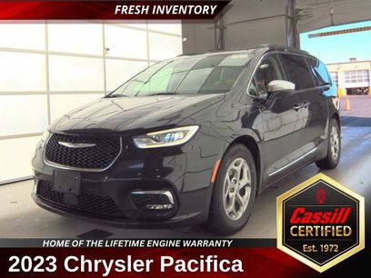 Used 2023 Chrysler Pacifica Limited