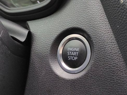Used 2025 Toyota Corolla SE FWD image 24