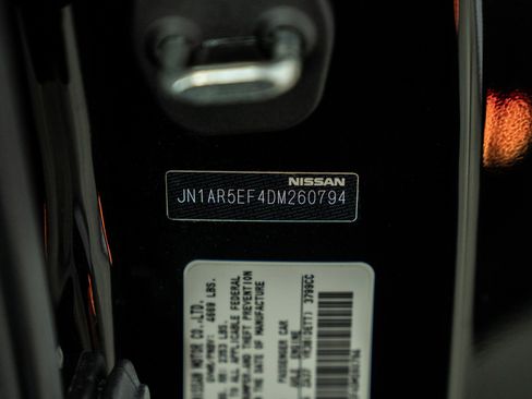 Used 2013 Nissan GT-R Premium image 20