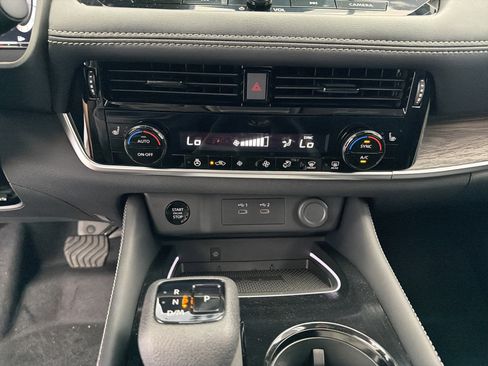 New 2026 Nissan Rogue Platinum AWD/4WD image 10