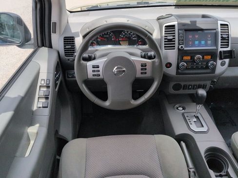 Certified 2020 Nissan Frontier SV RWD image 15