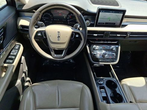 Used 2021 Lincoln Corsair AWD w/ Equipment Group 101A image 12