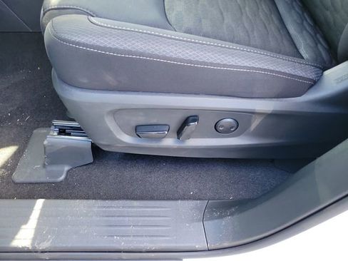 New 2026 Nissan Pathfinder SV w/ Cargo Package FWD image 9