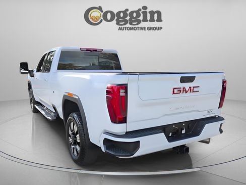 New 2026 GMC Sierra 3500 Denali image 10