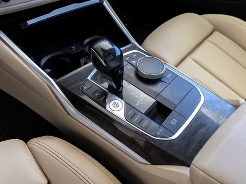 Used 2020 BMW 330i Sedan w/ Convenience Package RWD image 17