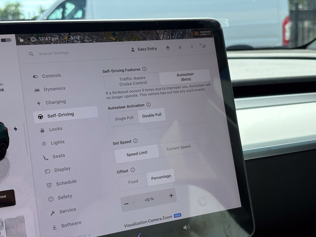 Used 2025 Tesla Model Y Performance AWD/4WD image 18