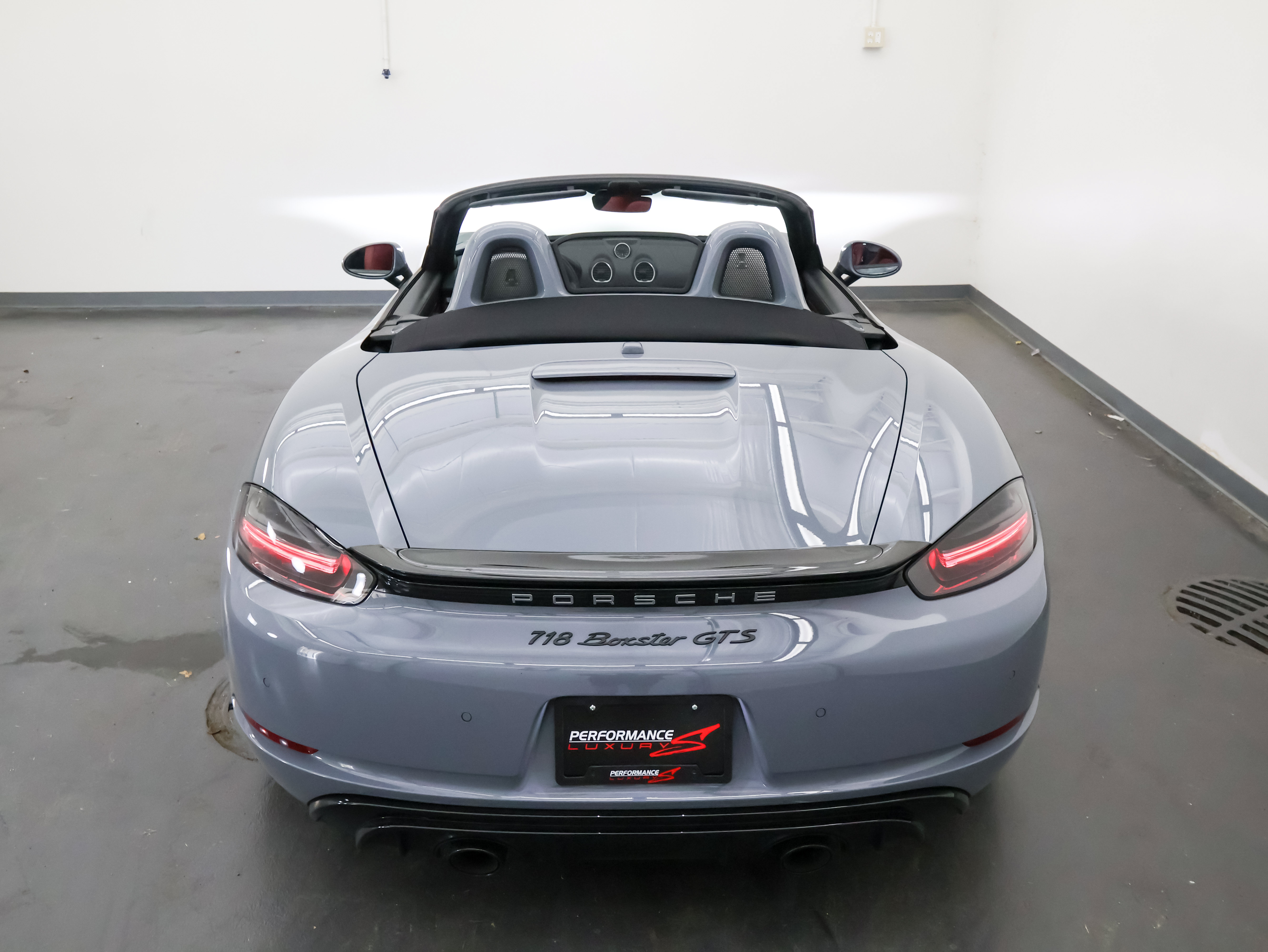 Used 2024 Porsche 718 Boxster GTS RWD image 11