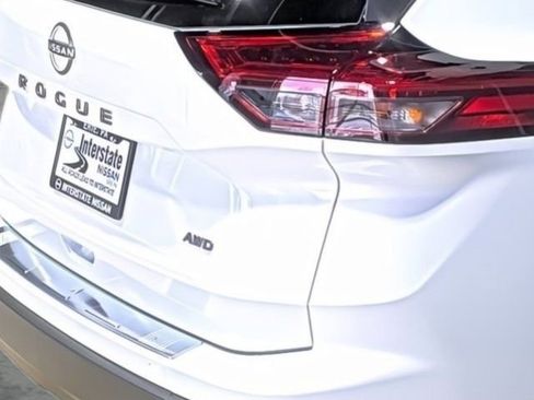 New 2026 Nissan Rogue SV w/ Cold Weather Package AWD/4WD image 13