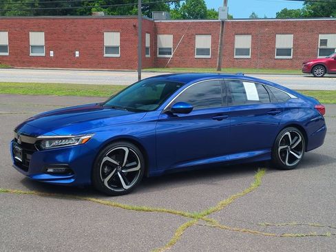 Used 2020 Honda Accord Sport image 2