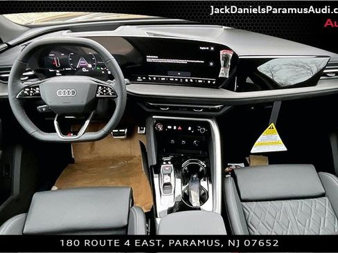 New 2025 Audi SQ5 Premium Plus image 5