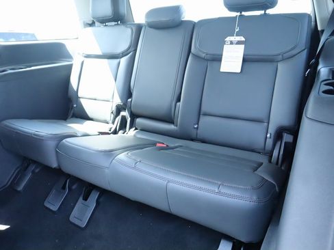 New 2025 Ford Expedition Active image 14