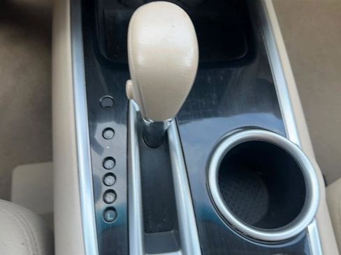 Used 2015 Nissan Pathfinder SV w/ Trailer Tow Package image 35