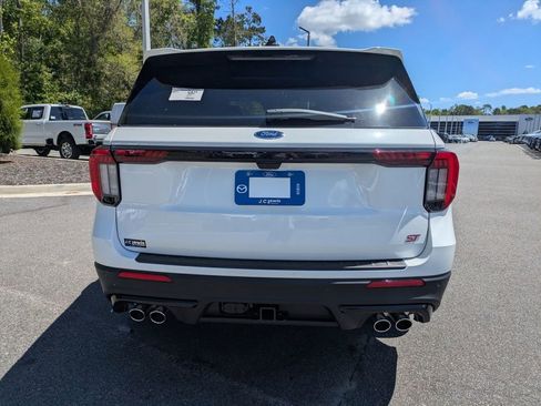 New 2026 Ford Explorer ST RWD image 5