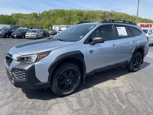 Used 2024 Subaru Outback Wilderness AWD/4WD image 2