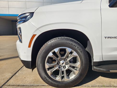 Certified 2025 Chevrolet Tahoe LS image 9