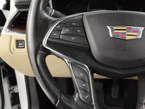 Used 2019 Cadillac XT5 Luxury image 36