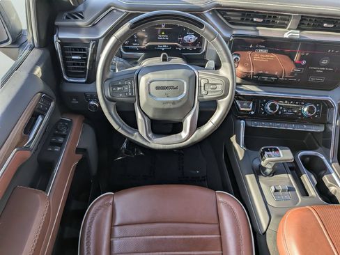 Used 2025 GMC Sierra 1500 Denali Ultimate AWD/4WD image 14