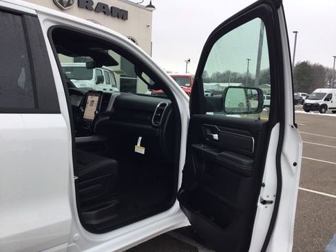 New 2026 RAM 1500 Big Horn AWD/4WD image 24