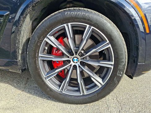 Certified 2024 BMW X5 xDrive40i w/ M Sport Package image 8