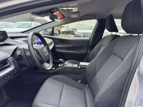 Used 2024 Toyota Prius LE image 12