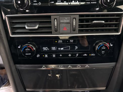 Certified 2024 Nissan Armada SL w/ Midnight Edition Package image 18