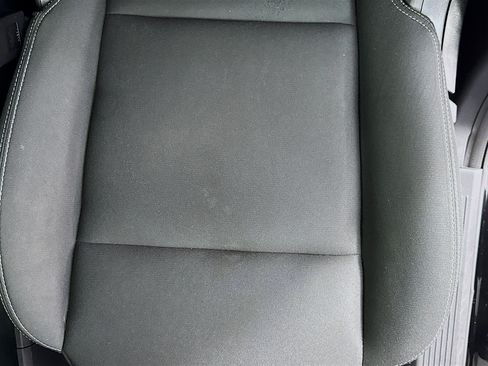 Used 2023 Nissan Rogue S AWD/4WD image 18