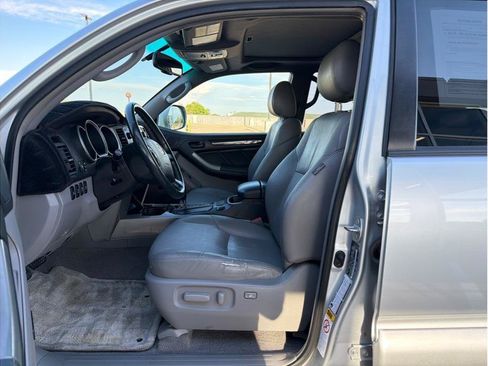 Used 2008 Toyota 4Runner Limited AWD/4WD image 10