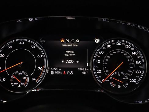 Used 2019 Bentley Bentayga image 16