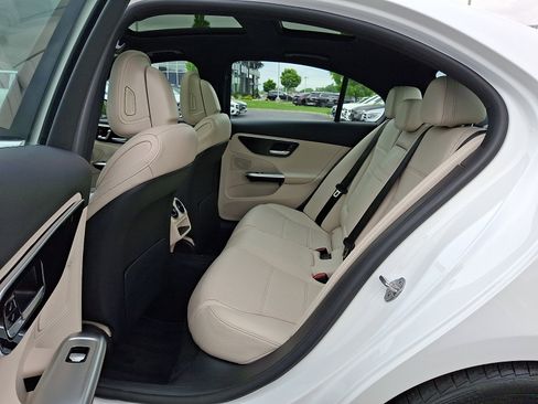 Certified 2022 Mercedes-Benz C 300 4MATIC Sedan image 10