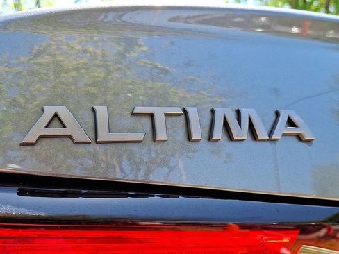 Used 2023 Nissan Altima 2.5 SR FWD image 30
