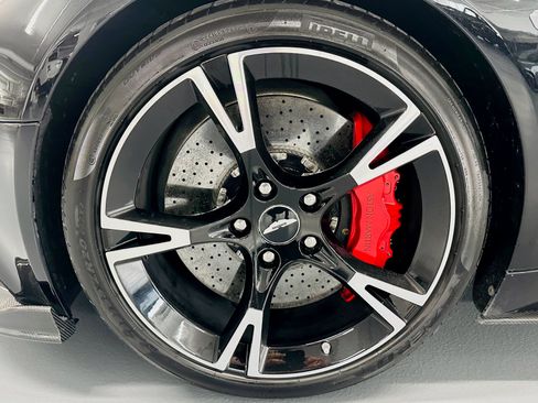 Used 2018 Aston Martin Vanquish S RWD image 24