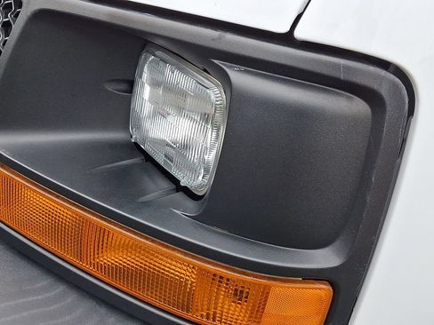 Used 2015 Chevrolet Express 2500 RWD image 13