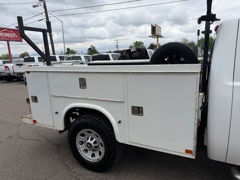Used 2011 Chevrolet Silverado 2500 W/T AWD/4WD image 24