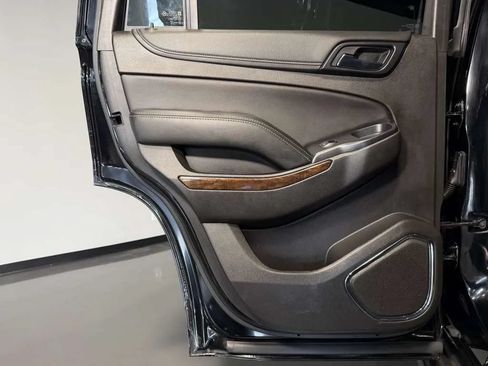 Used 2019 Chevrolet Tahoe LT RWD image 20