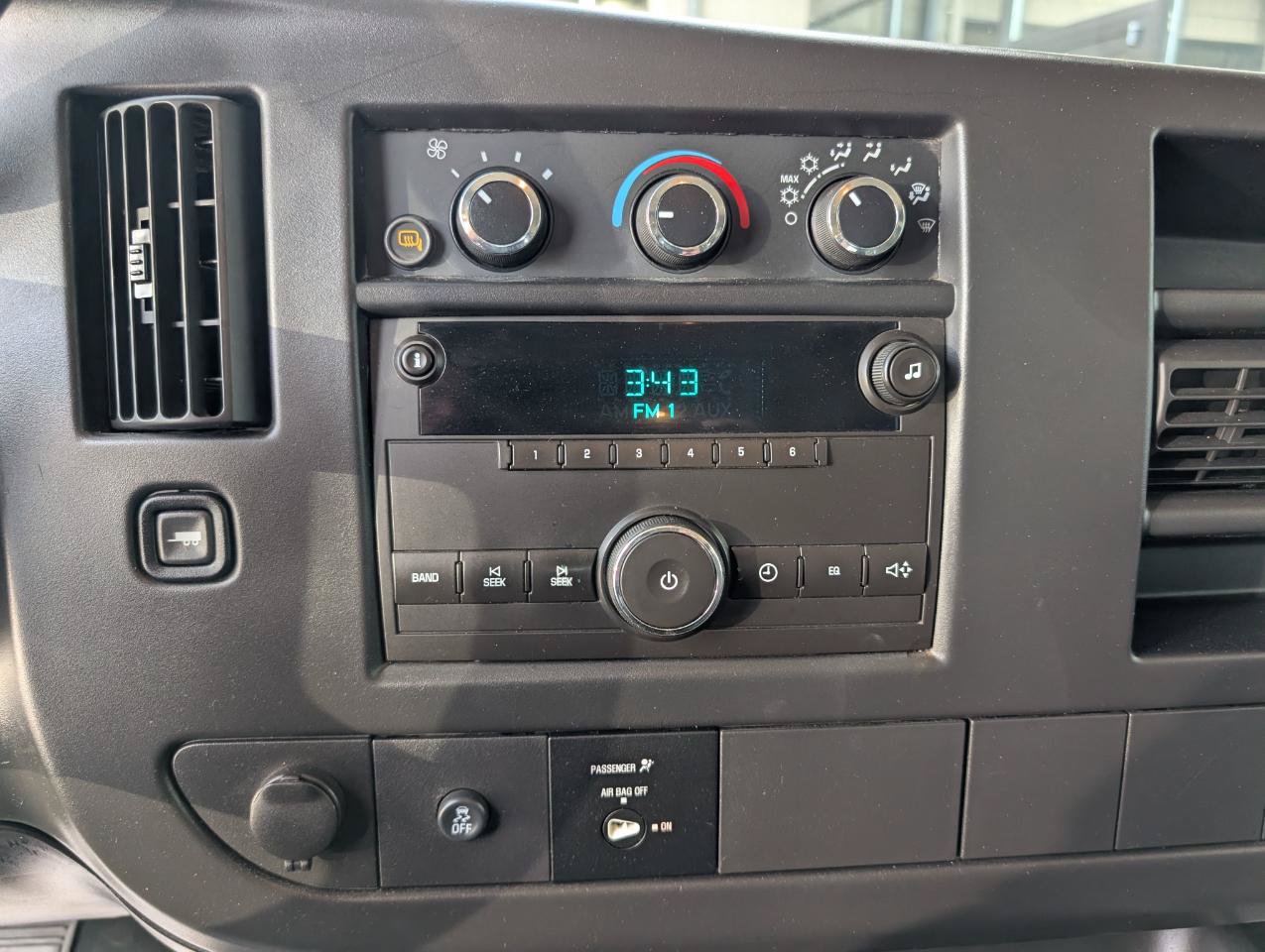 Used 2013 GMC Savana 2500 LS w/ Power Package RWD image 16