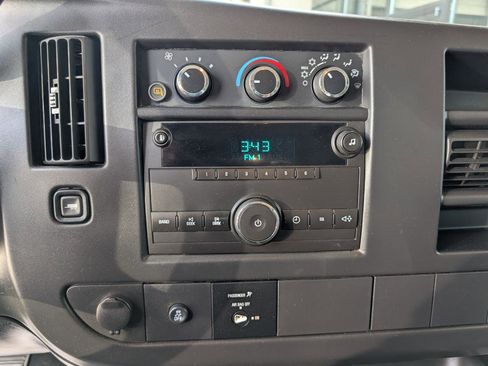 Used 2013 GMC Savana 2500 LS w/ Power Package RWD image 16