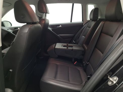 Used 2016 Volkswagen Tiguan S FWD image 18