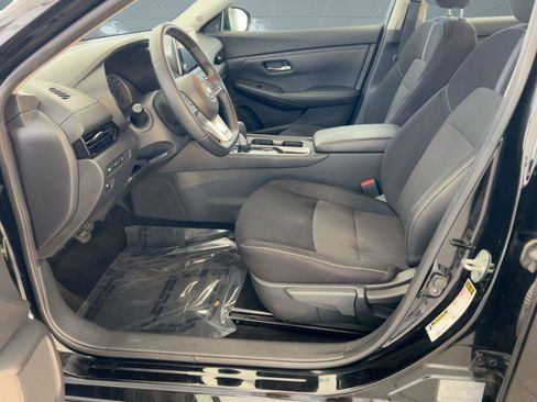 Used 2020 Nissan Sentra SV image 5