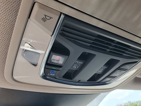 Used 2023 Acura MDX FWD w/ Technology Package image 35
