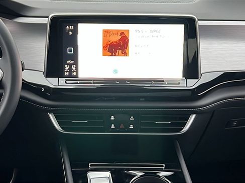 New 2026 Volkswagen Atlas Cross Sport SE image 24