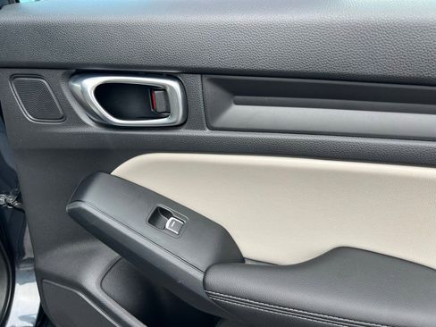 Used 2023 Honda Civic EX-L image 48