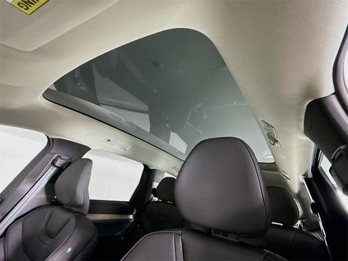 New 2025 Volvo EX90 Ultra image 22