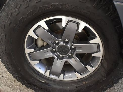 Used 2016 Nissan Frontier Desert Runner image 14