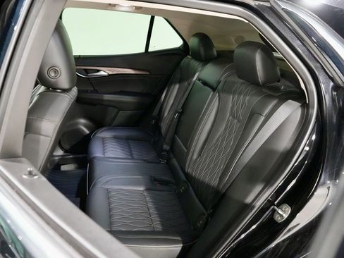 Used 2022 Buick Envision Avenir w/ Technology Package II image 29