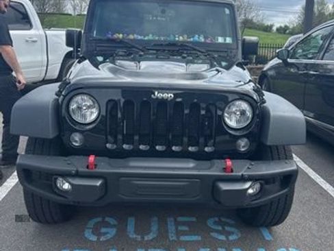 Used 2016 Jeep Wrangler Unlimited Rubicon AWD/4WD image 1
